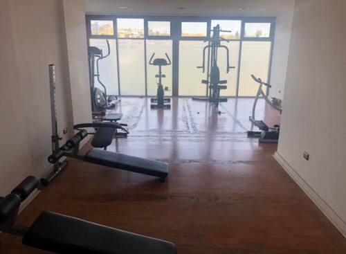 Vende Departamento Amplio