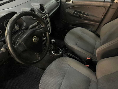 Imagem 9 de 15 de Volkswagen Voyage 1.6 Trend 8v Flex 4p Manual 2013