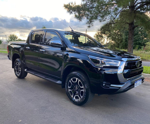 Toyota Hilux 2.7 D.cab. Srv 4x4