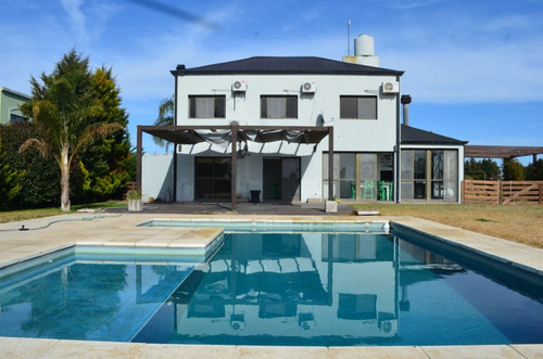 Casa Quinta En Venta. Gualeguaychú, Prados De La Adelina.