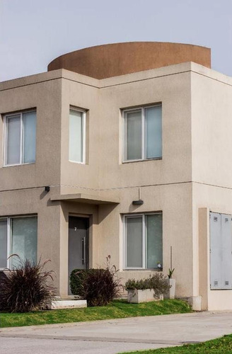 Imagen 3 de 8 de Oportunidad ! Casa Tipo Duplex En Venta En Los Olivares
