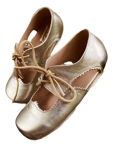 Zapato De Cuero Para Nenas Con Cordones Platino, Brillo Platino 20