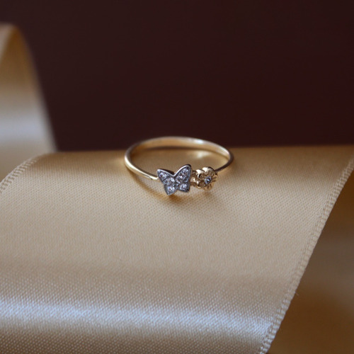 Imagen 1 de 1 de Anillo De Oro 14k Con Zirconia - Mariposa Y Flor