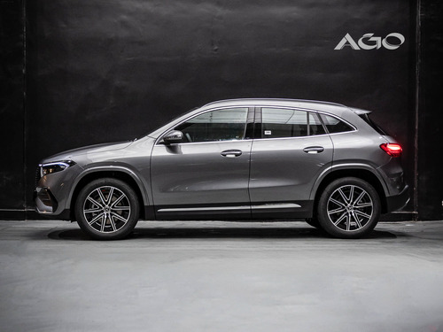 Mercedes-Benz Equus Mercedes-Benz EQA 250 AMG Line