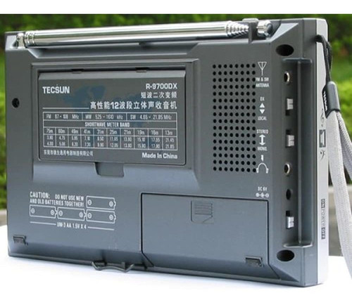 Imagen 4 de 5 de Radio Tecsun R-9700 Dx 12 Band Am Fm Onda Corta Doble Conv §