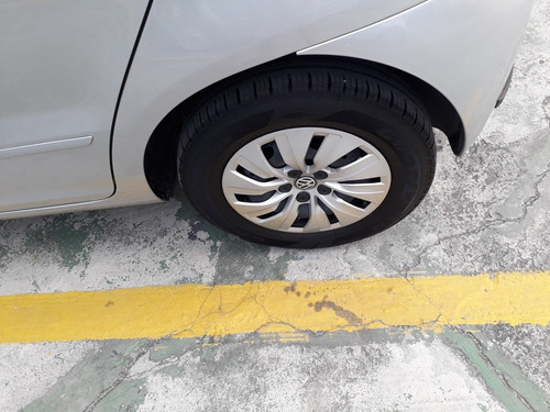 Volkswagen Fox 2014 1.0 12v Bluemotion Total Flex 5p