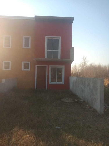 Imagen 2 de 7 de Venta Duplex A Estrenar - Calle 63 N° 765 Mar Del Tuyu