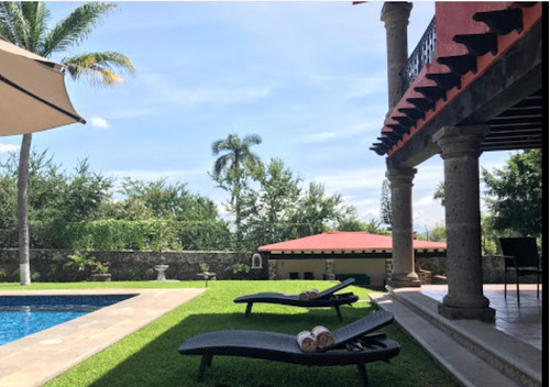 Hermosísima Residencia Ubicada En Palmeras , Real Del Puente, Xochitepec, Mor. Sk04