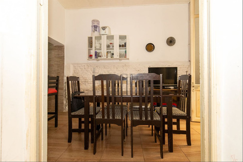 Venta Casa 3 Dormitorios, 2 Baños, Garage En La Aguada