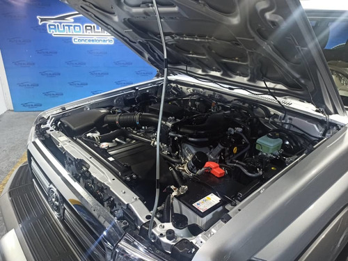 Imagen 14 de 14 de Toyota Land Cruiser Lx