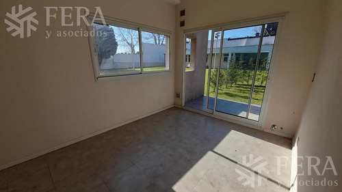Imagen 4 de 28 de Venta De Departamento 2 Ambientes En Wilde Con Patio ( 21505)