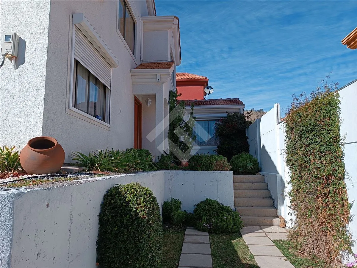 Imagen 1 de 29 de Casa En Venta De 4 Dorm. En La Florida