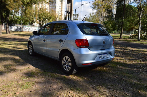 Imagen 8 de 15 de Volkswagen Gol Trend Trendline 5 Ptas
