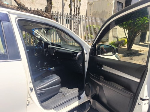 Toyota Hilux 2.8 SRV 4X4 CD 16V DIESEL 4P AUTOMÁTICO