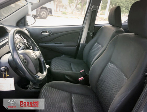 Toyota Etios Xls 4p M/t 2014