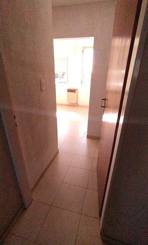 Imagen 14 de 16 de Ph En Venta - 1 Dormitorio 1 Baño 35mts2 - Berisso