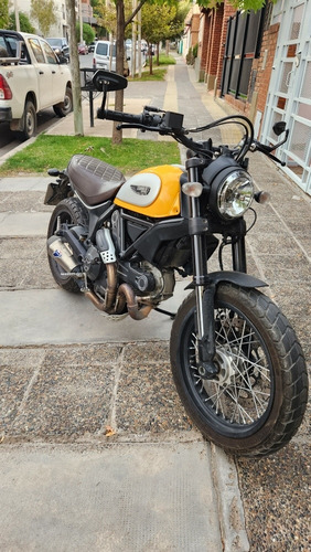 Imagen 1 de 5 de Ducati Scrambler 800 Clasic