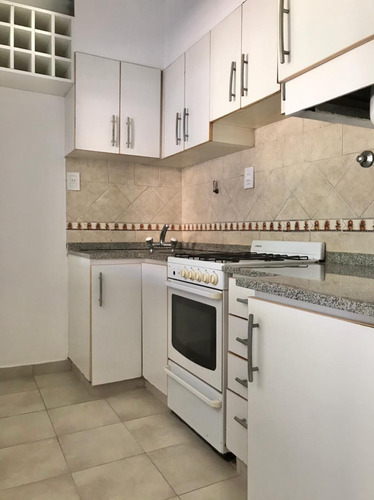 Venta- Ph 2 Ambientes, Sin Expensas, Entrada Independiente