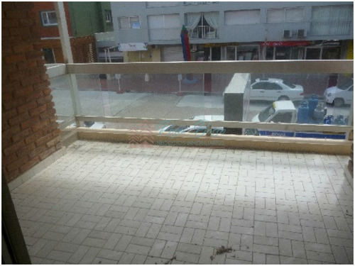 Imagen 13 de 15 de Apartamento De 2 Dormitorios Bien Ubicado, Céntrico Y Cercano A Las Costas - Punta Del Este Peninsula
