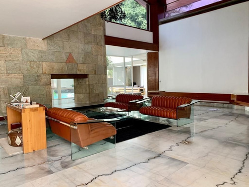 Imagen 2 de 21 de Excelente Casa En Calle Cerrada En Venta, Pedernal / Jardine