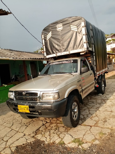 Mazda B2600 2.6 B2600