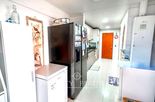 Estupenda Casa En Condominio Con Vista Al Mar