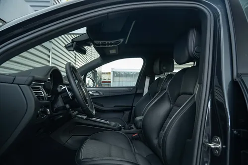 Porsche Macan T