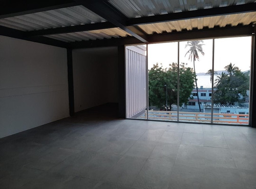 Se Rentan Oficinas Con Excelente Ubicación En Av. Teniente Azueta En El Puerto De Manzanillo, Colima.