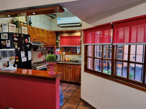Imagen 9 de 30 de Ph Venta Flores, 6amb, Pileta Climatizada, Parrilla, Quincho Y Playroom. Hermoso!!! Dueño Directo