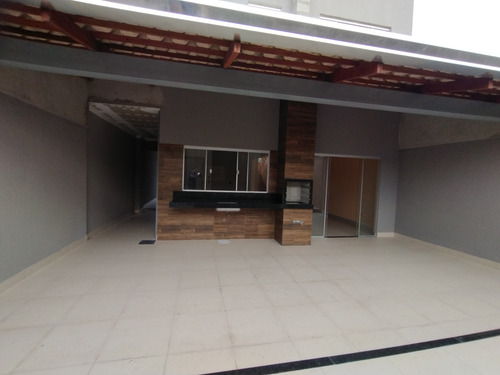 Casa/sobrado 3 Quartos Próximo Terminal Do Garavelo