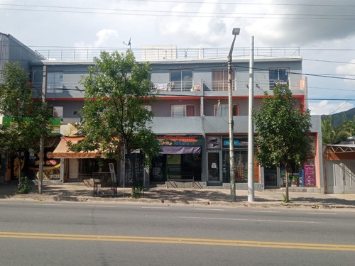 Imagen 6 de 8 de Local Comercial En La Falda