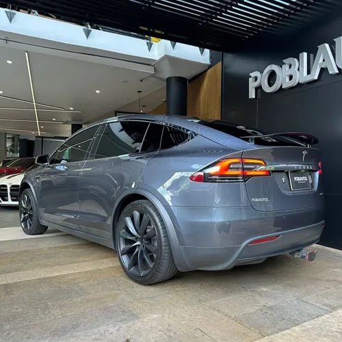 Tesla Model X Long Range Plus