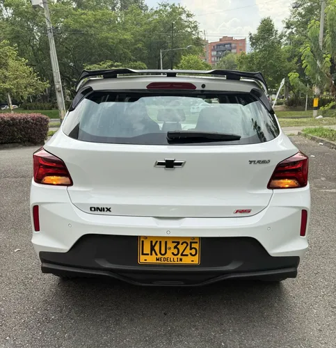 Chevrolet Onix 1.0T Rs Mt