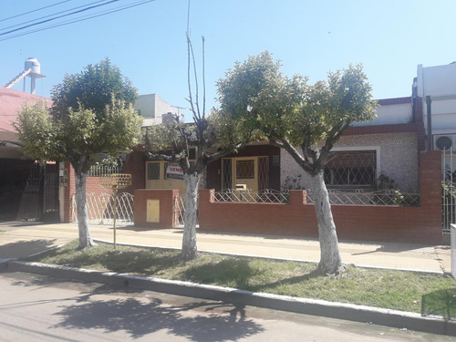 Imagen 4 de 15 de Casa 3 Ambientes Moron Lote Propio