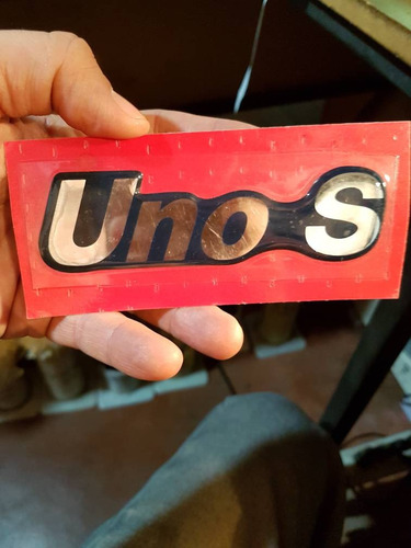 Imagen 5 de 10 de Emblema Logo Calcomania Fiat Uno S