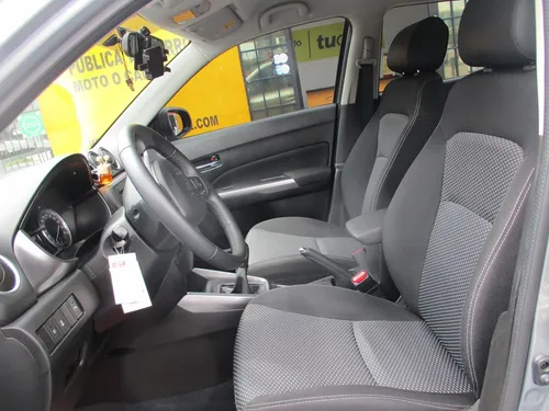 Suzuki Vitara Live 2wd 4x2 1600cc Mt Aa