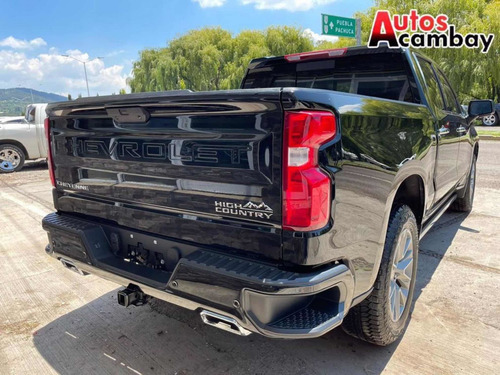 Imagen 5 de 15 de Chevrolet Cheyenne 6.2 2500 Doble Cab High Country 4x4 At