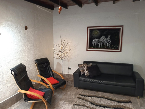 Town House En Venta Conj. Res. Limón Country, El Guayabal. Naguanagua. Gerardo.
