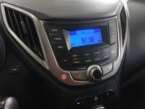 Hyundai Hb20s Comfort Plus 1.6 16v Flex Aut. 2015