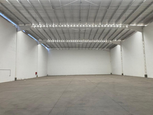 Arriendo Bodega De 1.805 M2 En Parque Industrial Lo Boza.