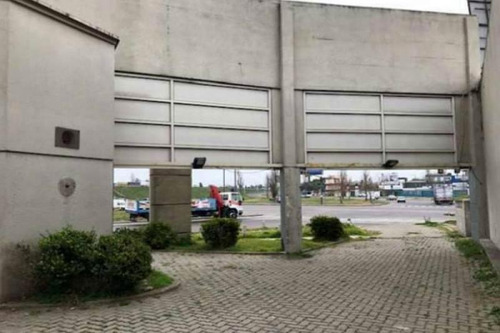 Imagen 5 de 8 de Ex Sucursal Bancaria