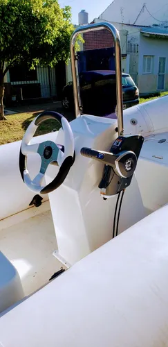 Motor Evinrude 25 - 40 Hp 2 Tiempos Ecol Nautica Milione