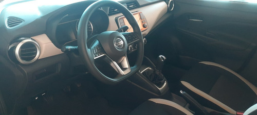 Nissan Versa Advance