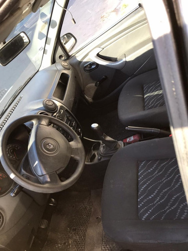 Renault Logan Listo Para Salir A Trabajar