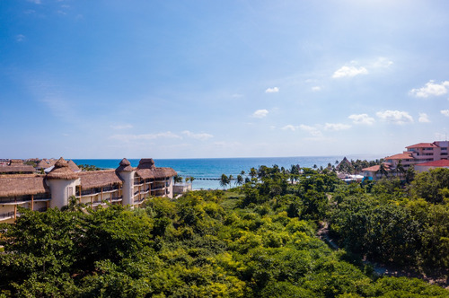 Departamento En Venta En Puerto Aventuras, Brizha Del Mar, Con Frente A La Playa