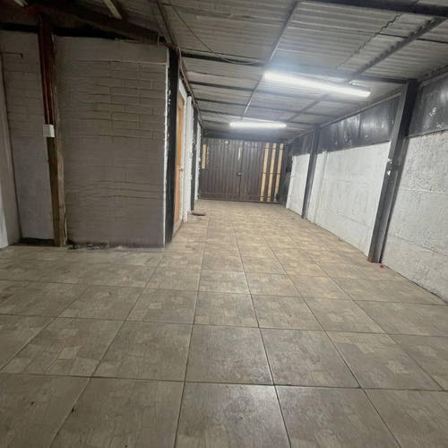 Casa Iluminada Y Cómoda .3d.1b.1e Y Amplio Patio.