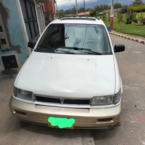 Mitsubishi Expo 2.4l 4x2