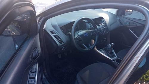 Ford Focus III 1.6 Sedan S