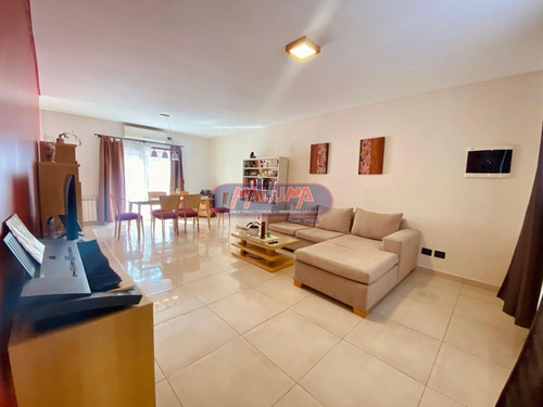 Casa En Venta En Mataderos