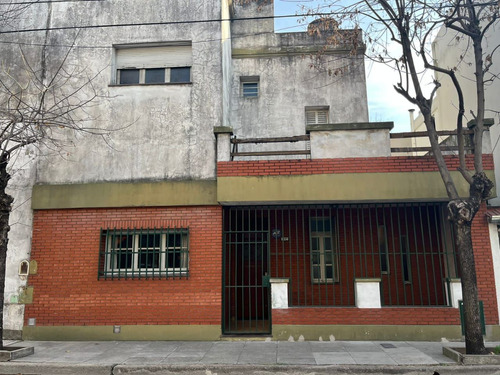 Venta Casa 4 Ambientes En Liniers
